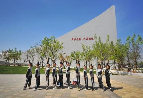 青岛上海戏剧学院艺术学校2024年最新招生简章（教学条件、校园环境）