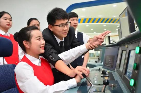 职校选择什么专业比较吃香(这些冷门专业,就业才是香饽饽) 职校选择什么专业比较吃香(这些冷门专业,就业才是香饽饽)