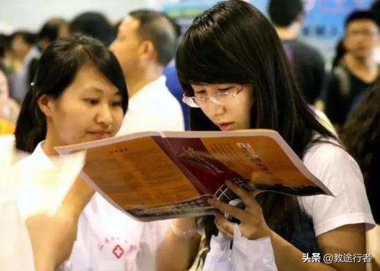 2024高考志愿应该怎么填(千万要避开的几个误区) 2024高考志愿应该怎么填(千万要避开的几个误区)