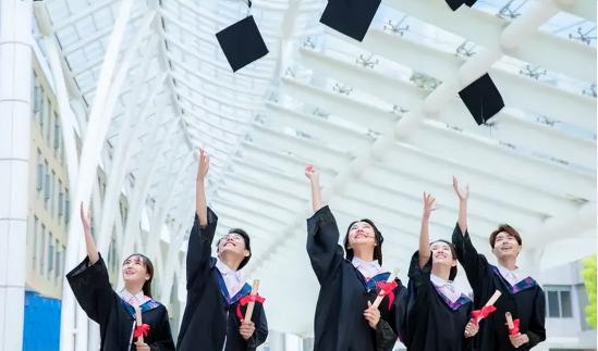 多名985名校生被退学，多年努力全都付之东流，要怪也只能怪自己