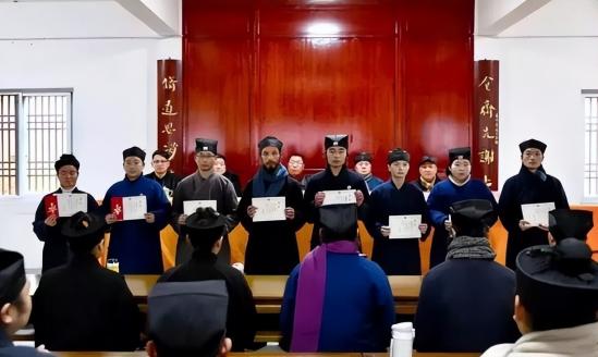 道教学院招生，还是本科4年制？学生一脸兴奋：有御剑飞行吗？