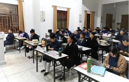 道教学院招生，还是本科4年制？学生一脸兴奋：有御剑飞行吗？