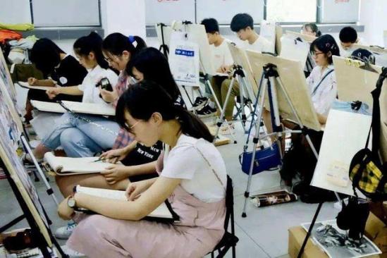 2024年艺术特长生到底会被取消吗(艺术特长生与艺考生的区别) 2024年艺术特长生到底会被取消吗(艺术特长生与艺考生的区别)